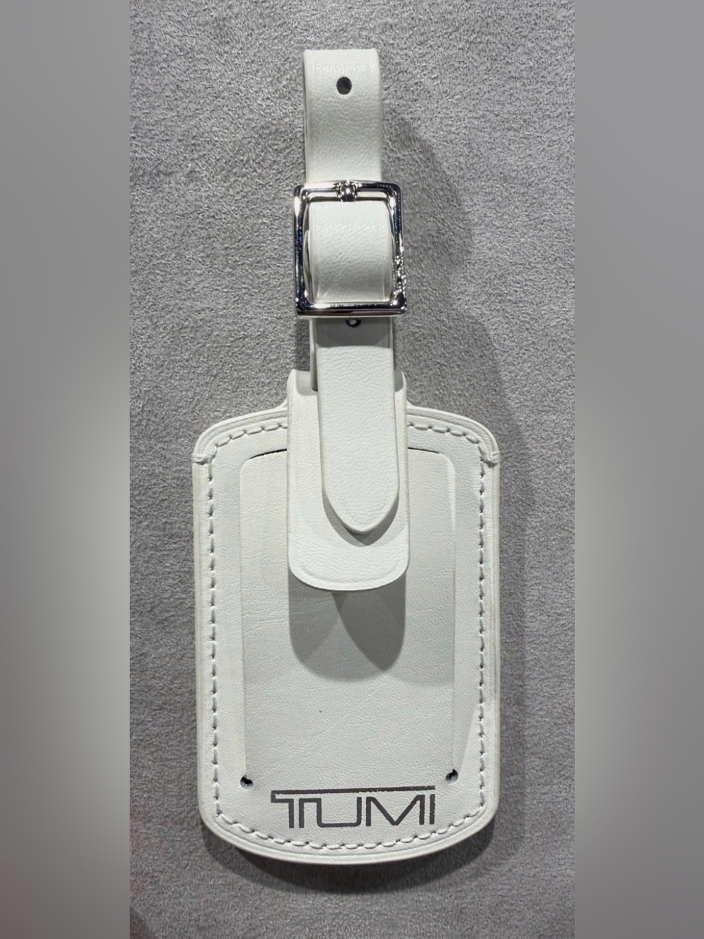 NEW IN BOX Tumi 3.625” x 2.25” Leather Luggage Name Tag w/ Buckle - IVORY WHITE